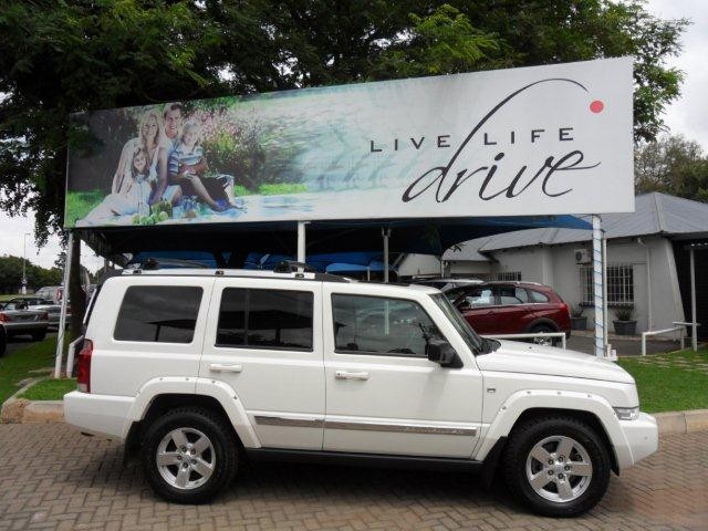 Jeep Commander  5.7Limited