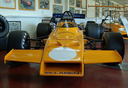 McLaren M21