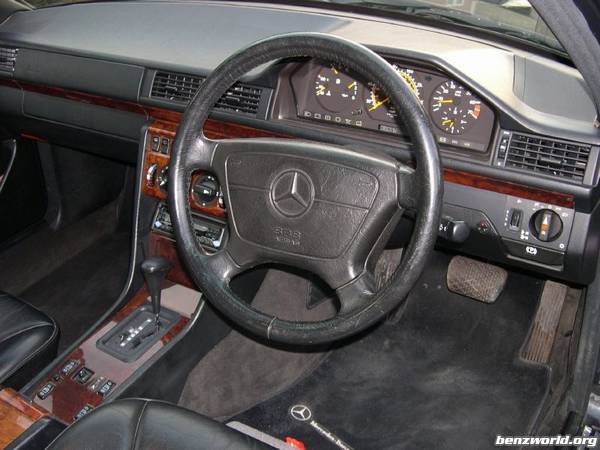 Mercedes-Benz 300 300 TE (124.090)