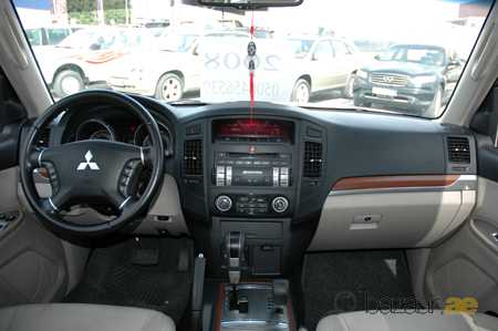Mitsubishi Pajero 3.8