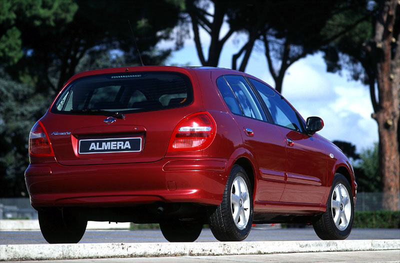 Nissan Almera 1.8 Luxury