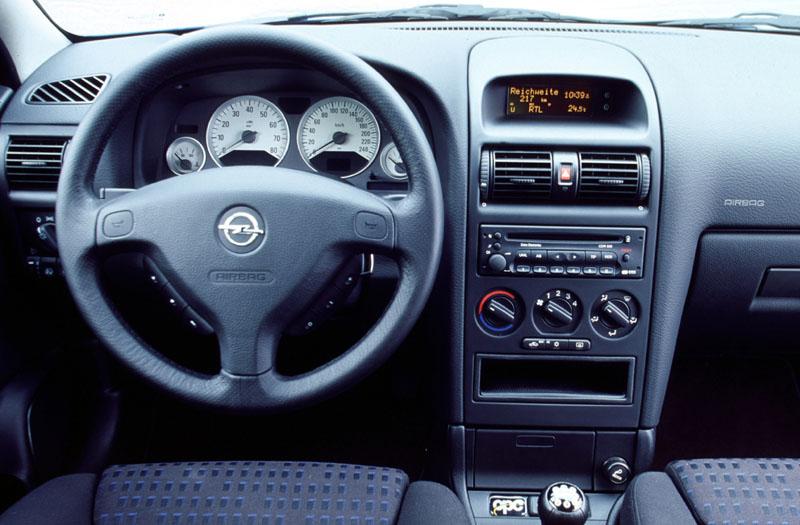 Opel Astra 2.0 16V OPC