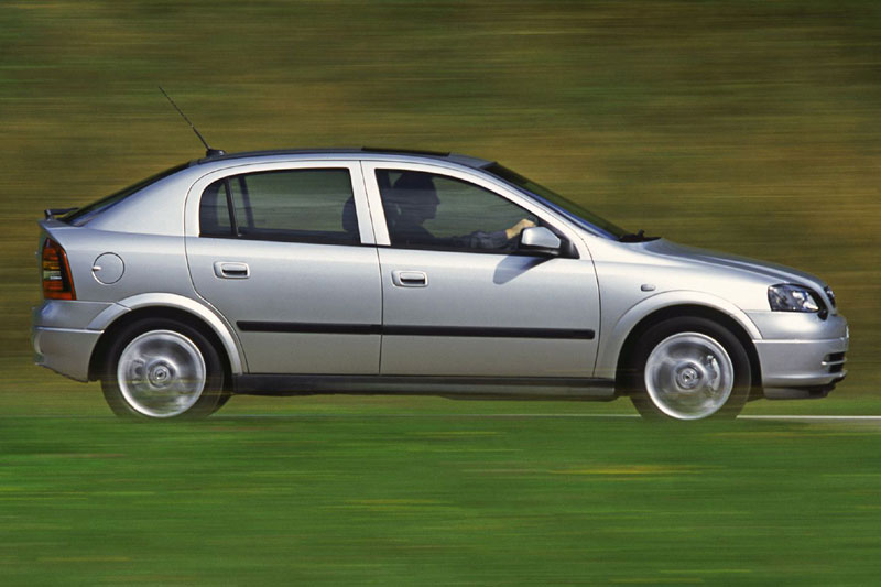 Opel Astra 2.0 i