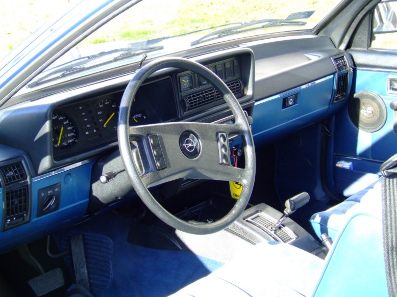 Opel Commodore 2.5