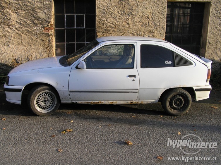 Opel Kadett 1.4 S