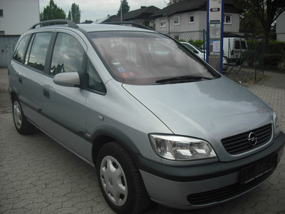 Opel Zafira 1.8 16V MT