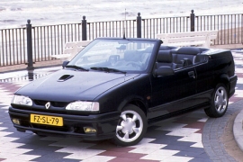 Renault 19 1.8 i AT