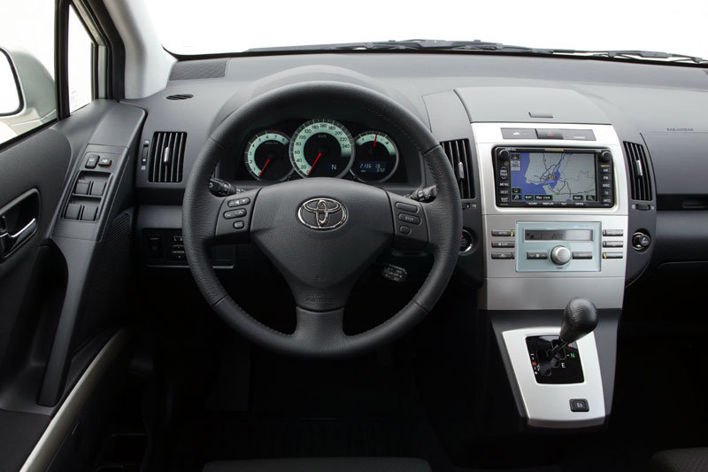 Toyota Corolla Verso 1.8 VVT-i Luna