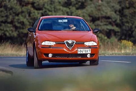 Alfa Romeo 145 1.8 T. Spark
