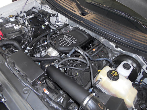 Ford Thunderbird 4.6 i V8 MT
