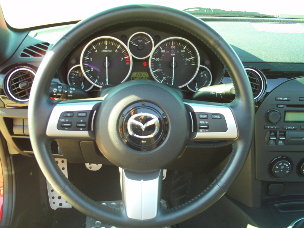 Mazda MX-5 Miata Touring