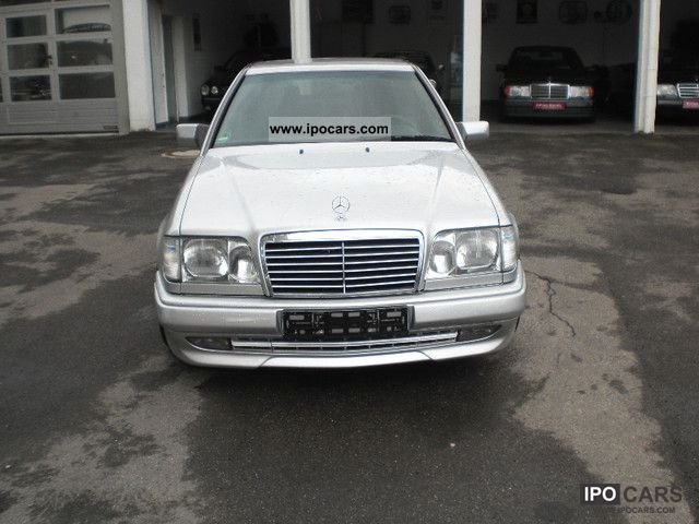 Mercedes-Benz 320 CE