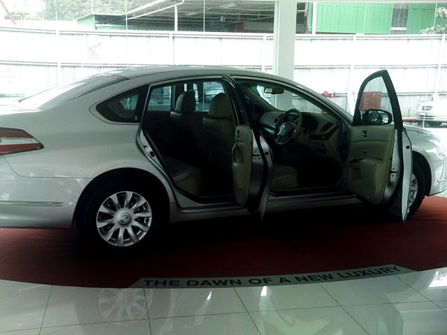 Nissan Teana 3.5 CVT Luxury