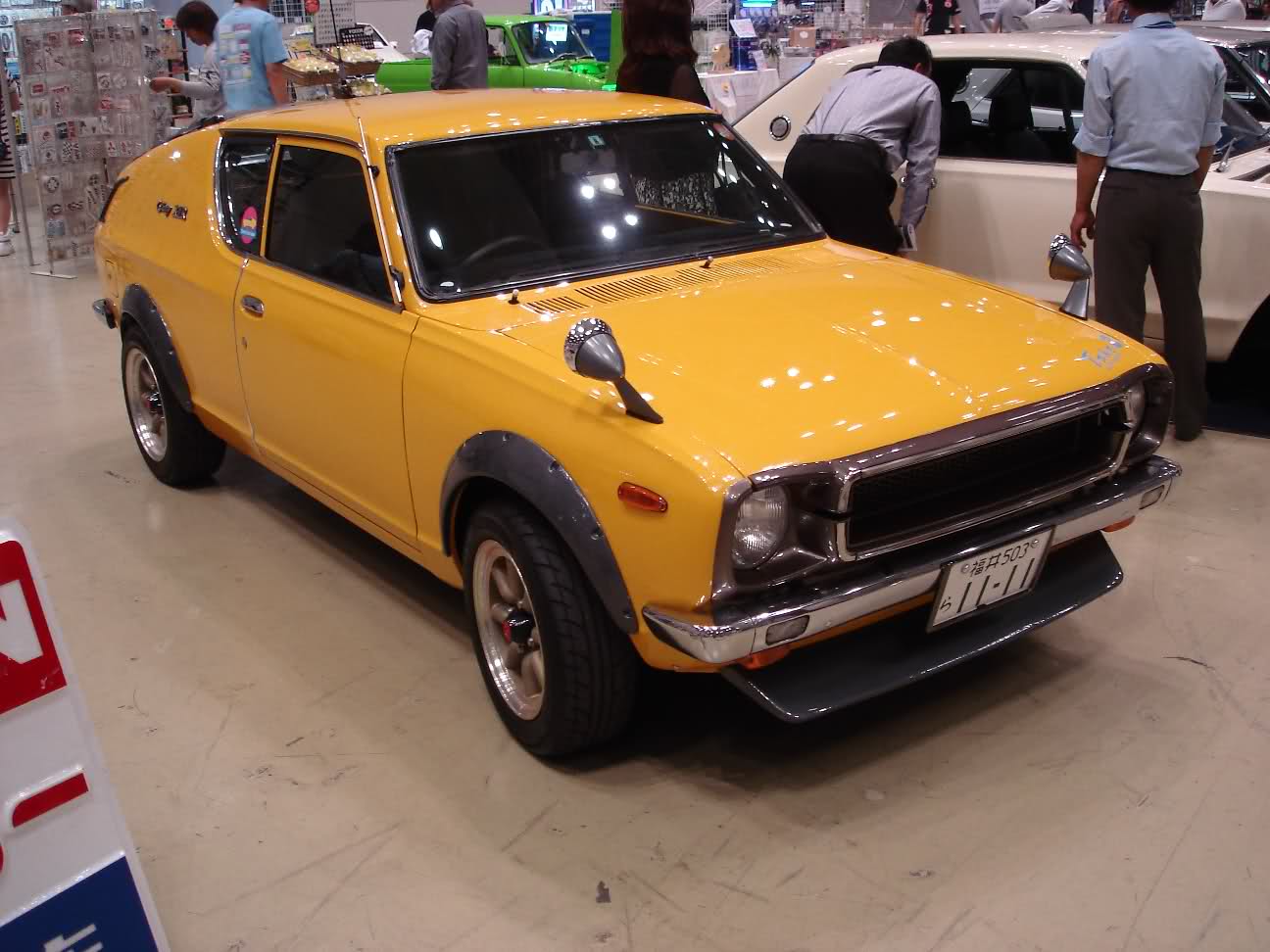 Nissan Violet 710