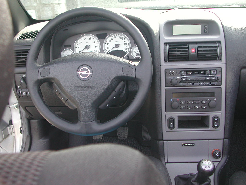 Opel Astra 1.8 CSE