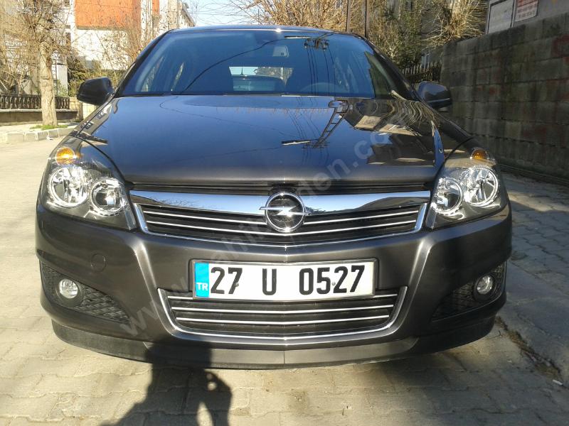 Opel Astra 1.3 CDTI MT