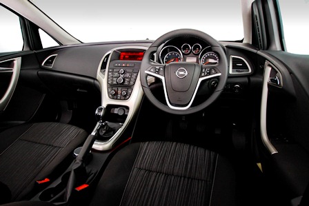 Opel Astra 1.4 MT Enjoy