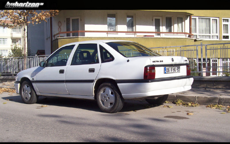 Opel Vectra 1.8 S
