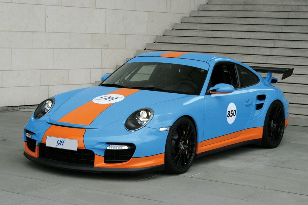 Porsche 911 GTR