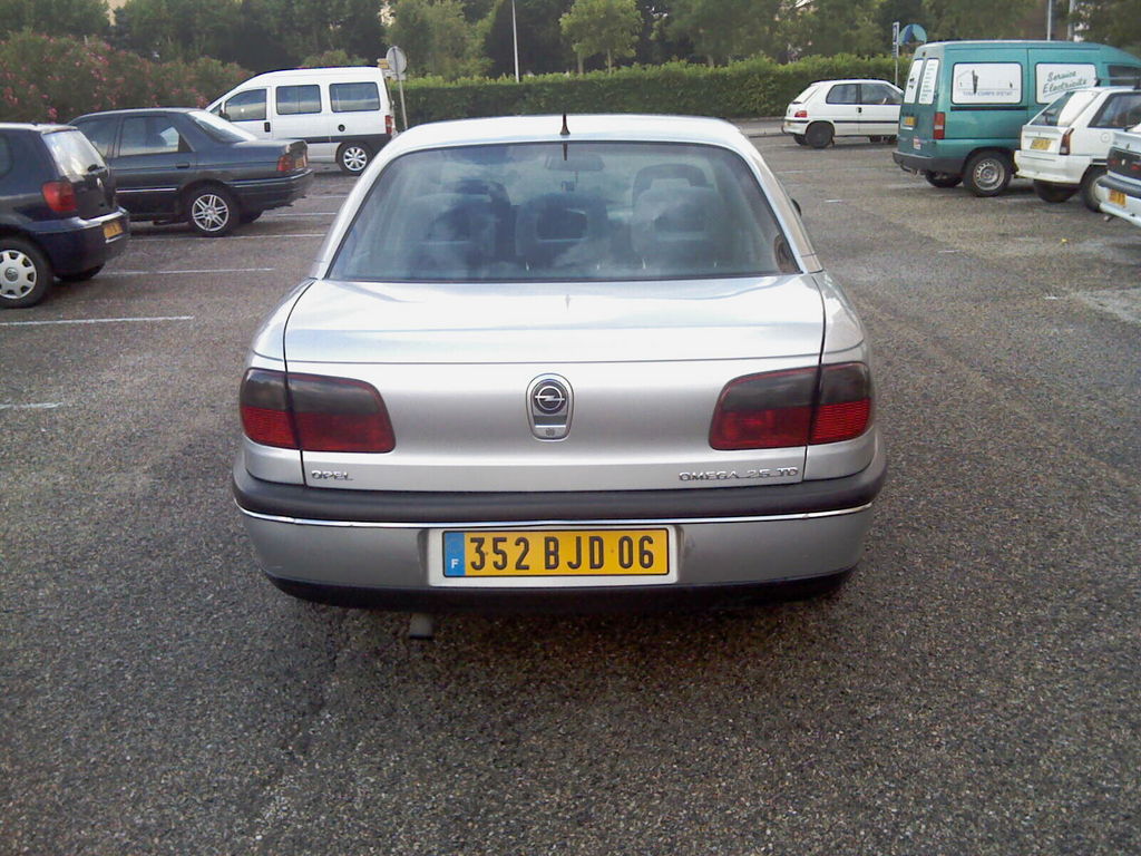 Vauxhall Omega 2.5 TD