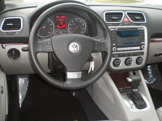 Volkswagen Eos Lux