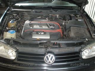 Volkswagen Golf 2.3 V5